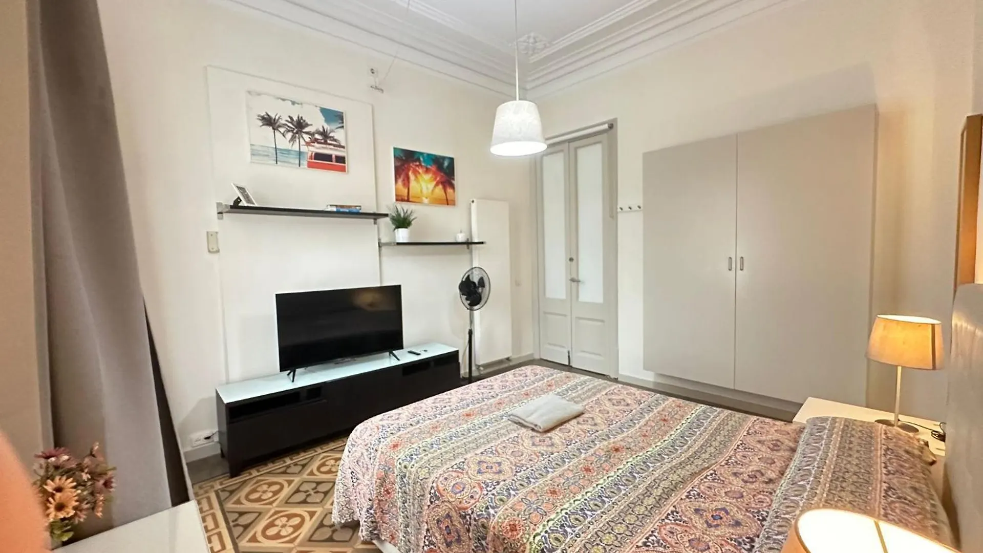 Bed & Breakfast Habitaciones En La Calle Roger Barcelona
